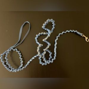 BUNGEE 6ft leash with D-ring and hook for hands-free at top as well as handle